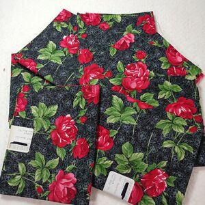 Vtg. Quilting Fabric Mix Lot  Fat Quarters  Pieces Craft Lot 7 Floral on Dark